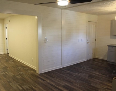 11 Liberty Street - Photo Thumbnail 17