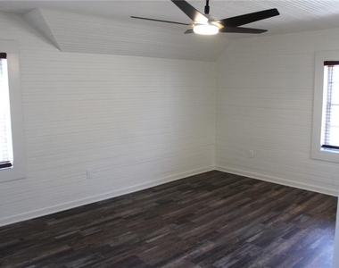 11 Liberty Street - Photo Thumbnail 22