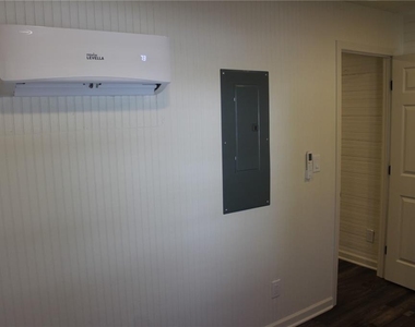 11 Liberty Street - Photo Thumbnail 10