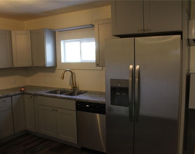 11 Liberty Street - Photo Thumbnail 15
