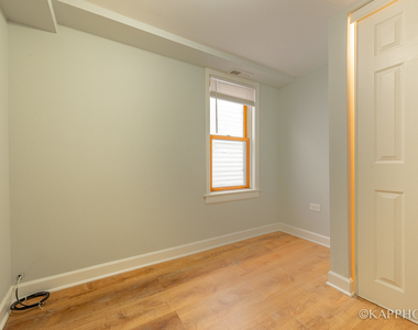 3108 N Saint Louis Avenue - Photo Thumbnail 12