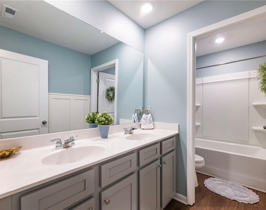 680 Groover Street - Photo Thumbnail 26