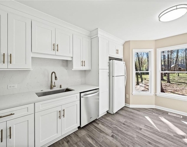 228 Hawkins Farm Circle - Photo Thumbnail 16
