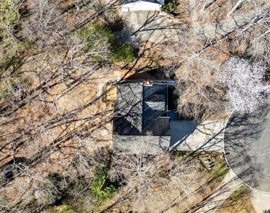 228 Hawkins Farm Circle - Photo Thumbnail 2