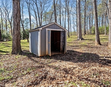 228 Hawkins Farm Circle - Photo Thumbnail 38