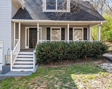 228 Hawkins Farm Circle - Photo Thumbnail 4