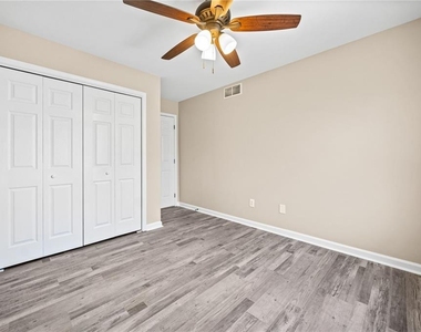 228 Hawkins Farm Circle - Photo Thumbnail 26