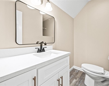 228 Hawkins Farm Circle - Photo Thumbnail 31