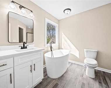 228 Hawkins Farm Circle - Photo Thumbnail 20