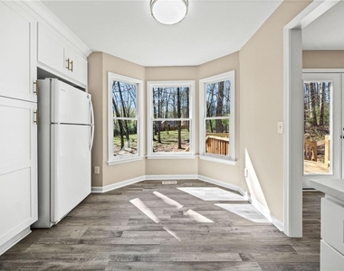 228 Hawkins Farm Circle - Photo Thumbnail 12