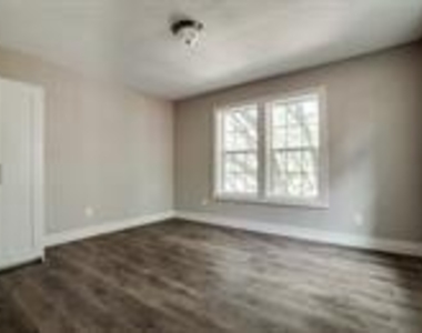7135 Avenue C - Photo Thumbnail 3