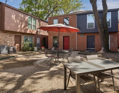 1205 Autrey Street - Photo Thumbnail 2