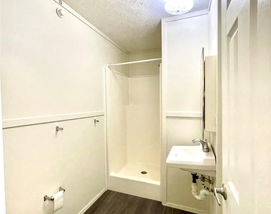 71 Woodrow St 71 - Photo Thumbnail 5