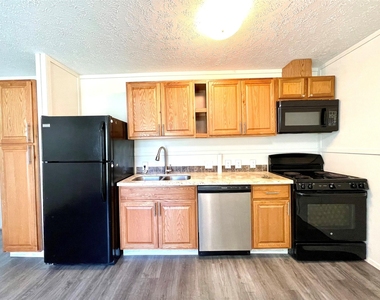 71 Woodrow St 71 - Photo Thumbnail 9