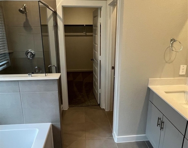 14330 Azalea Tree Dr - Photo Thumbnail 21
