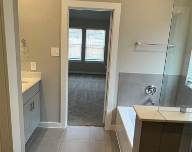 14330 Azalea Tree Dr - Photo Thumbnail 19