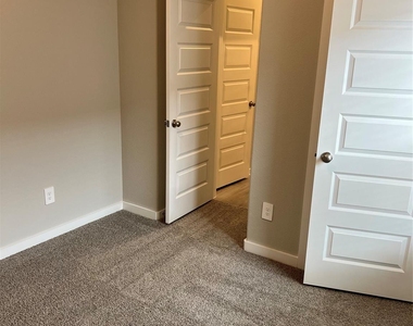 14330 Azalea Tree Dr - Photo Thumbnail 10