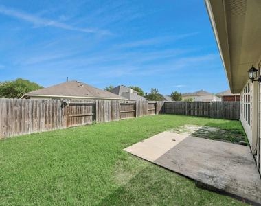 1818 Fergus Park Court - Photo Thumbnail 5