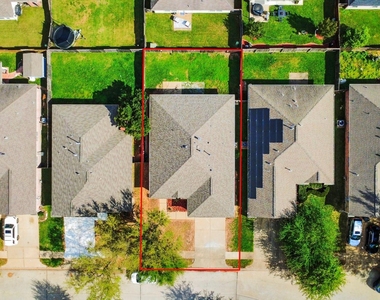 1818 Fergus Park Court - Photo Thumbnail 8