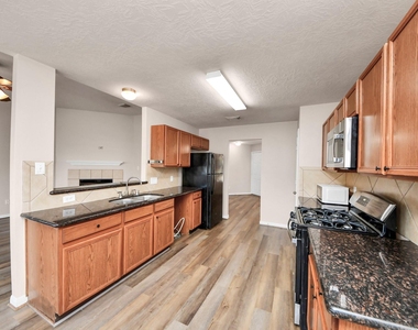1818 Fergus Park Court - Photo Thumbnail 19