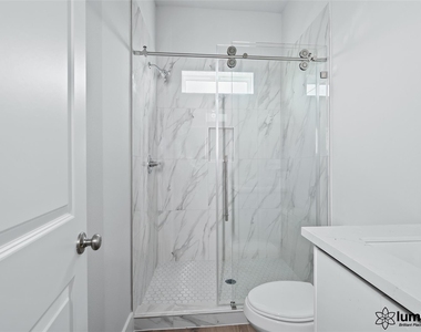 6702 Metro Boulevard - Photo Thumbnail 11