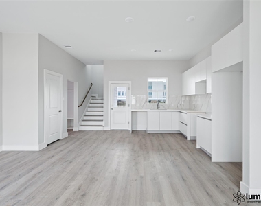6702 Metro Boulevard - Photo Thumbnail 8