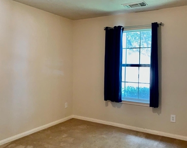 7827 Iris Glen Lane - Photo Thumbnail 19