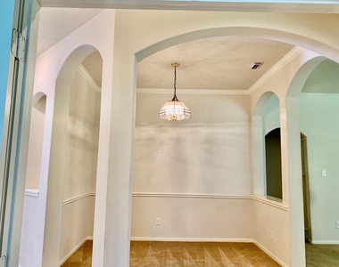 7827 Iris Glen Lane - Photo Thumbnail 1