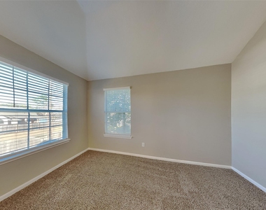 9658 Therrell Drive - Photo Thumbnail 9