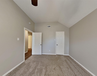 9658 Therrell Drive - Photo Thumbnail 14