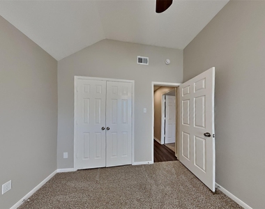 9658 Therrell Drive - Photo Thumbnail 16