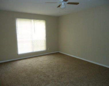 12500 Sandpiper Drive - Photo Thumbnail 8