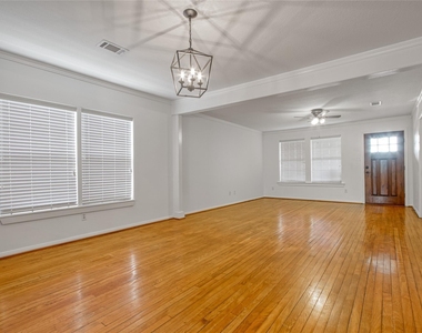 905 Kern Street - Photo Thumbnail 4