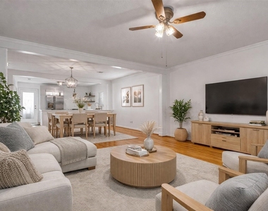 905 Kern Street - Photo Thumbnail 1