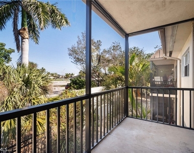 1560 Colonial Boulevard - Photo Thumbnail 7