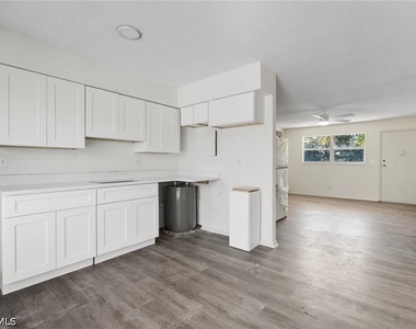 1560 Colonial Boulevard - Photo Thumbnail 2