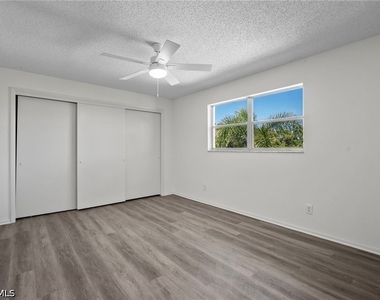 1560 Colonial Boulevard - Photo Thumbnail 4