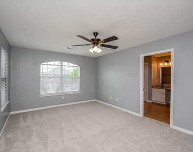 6418 Waldron Drive - Photo Thumbnail 7