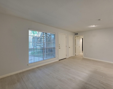 1860 White Oak Drive - Photo Thumbnail 8