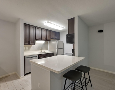 1860 White Oak Drive - Photo Thumbnail 9