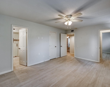 1860 White Oak Drive - Photo Thumbnail 24
