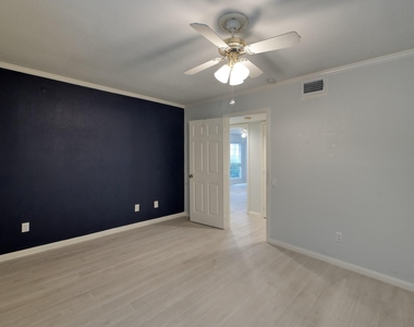 1860 White Oak Drive - Photo Thumbnail 19