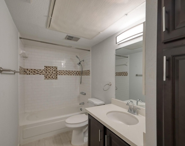 1860 White Oak Drive - Photo Thumbnail 16