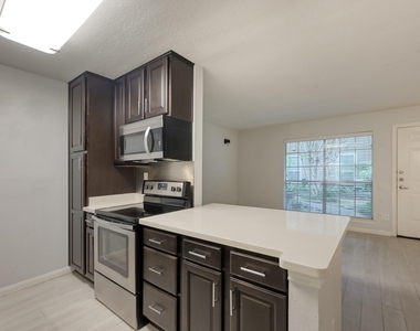 1860 White Oak Drive - Photo Thumbnail 14
