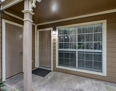 1860 White Oak Drive - Photo Thumbnail 4