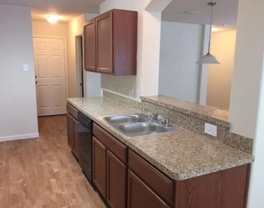 705 S Ella Creek - Photo Thumbnail 1