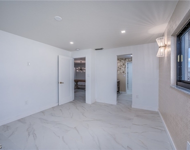 618 Santa Margerita Lane - Photo Thumbnail 18