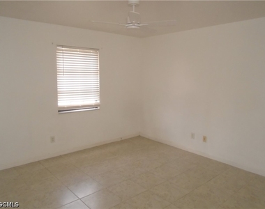 1228 Sw Trafalgar Parkway - Photo Thumbnail 7