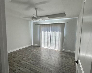 2017 Lovoy Court - Photo Thumbnail 2