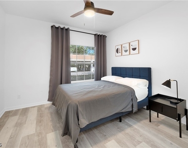 6800 Satinleaf Road S - Photo Thumbnail 7